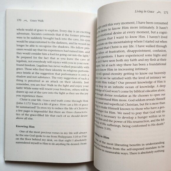 Grace Walk: What You've Always Wanted in the Christian Life by Steve McVey - Picture 5 of 6